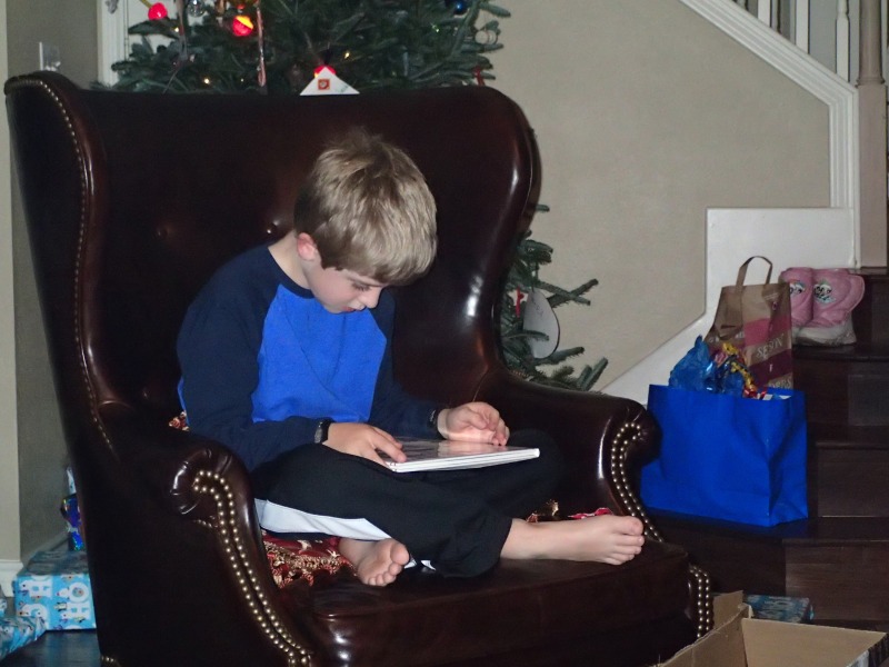 2012/12(Dec)/08(Christmas Morning at Josh & Heather's)/800x600_2012-12-25 73 Christmas Morning J&H.jpg